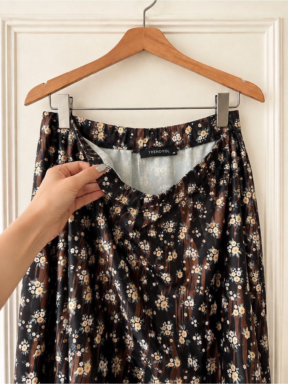 European Satin Flowy Midi Skirt A-line - Picture 3 of 5